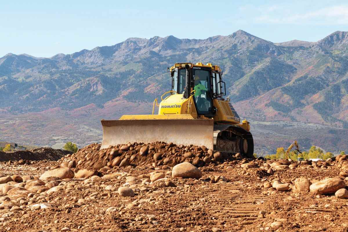 Komatsu recognized for best new construction equipment